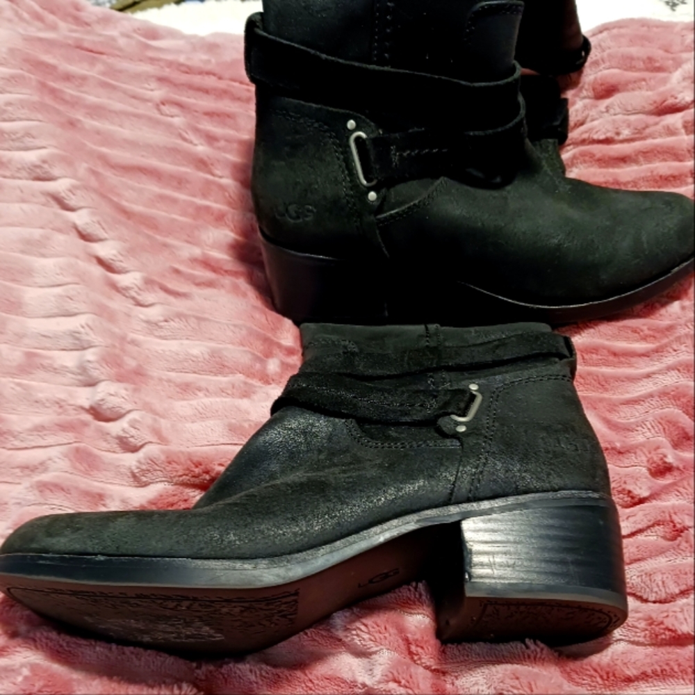 UGG "DARCIE"